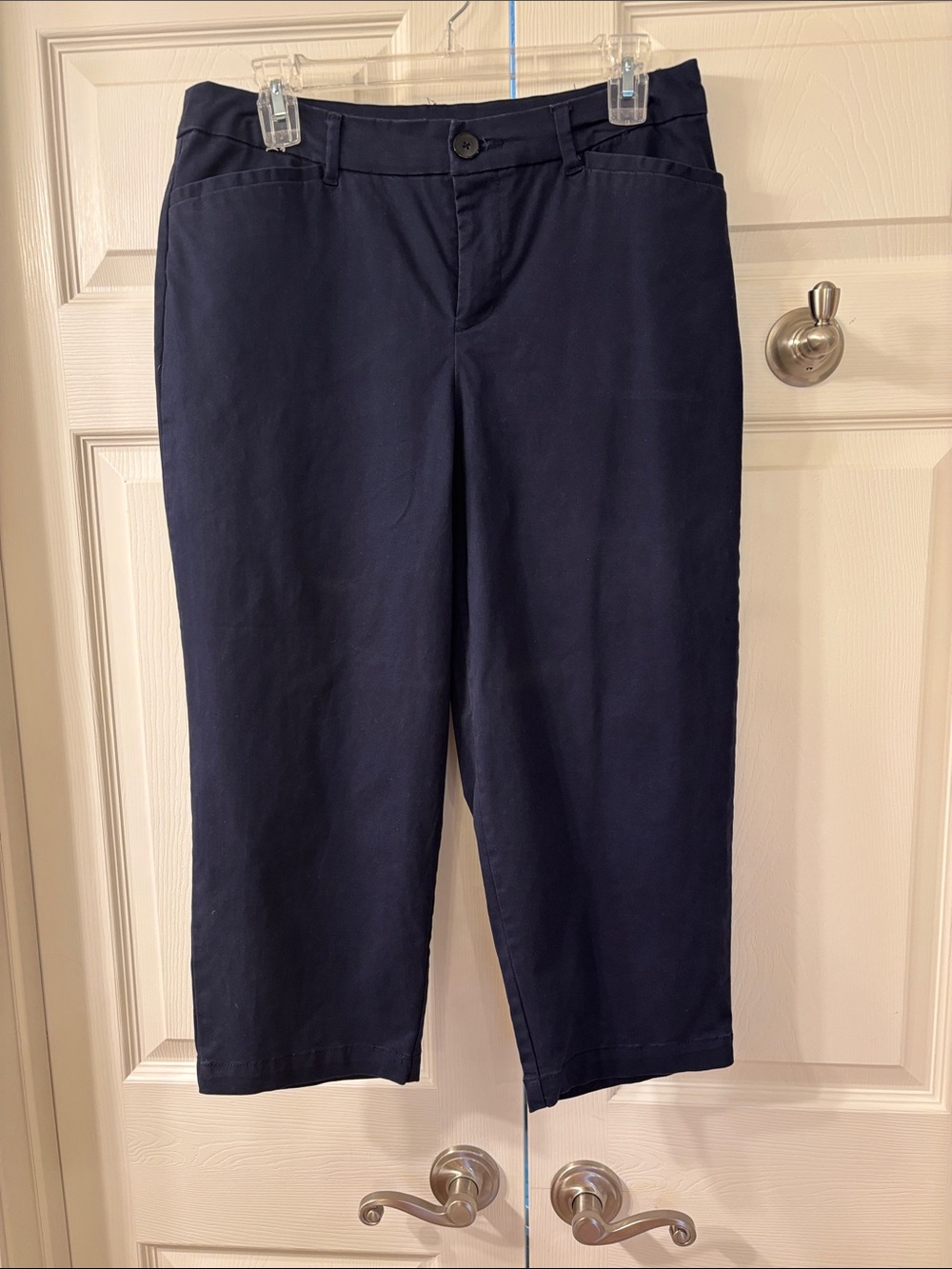 Women's Navy Capris
